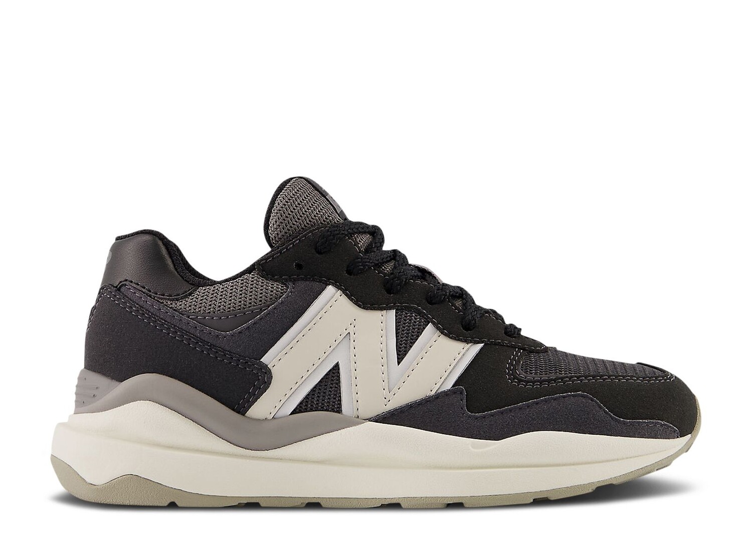 

Кроссовки New Balance 57/40 Little Kid 'Black Moonbeam', черный