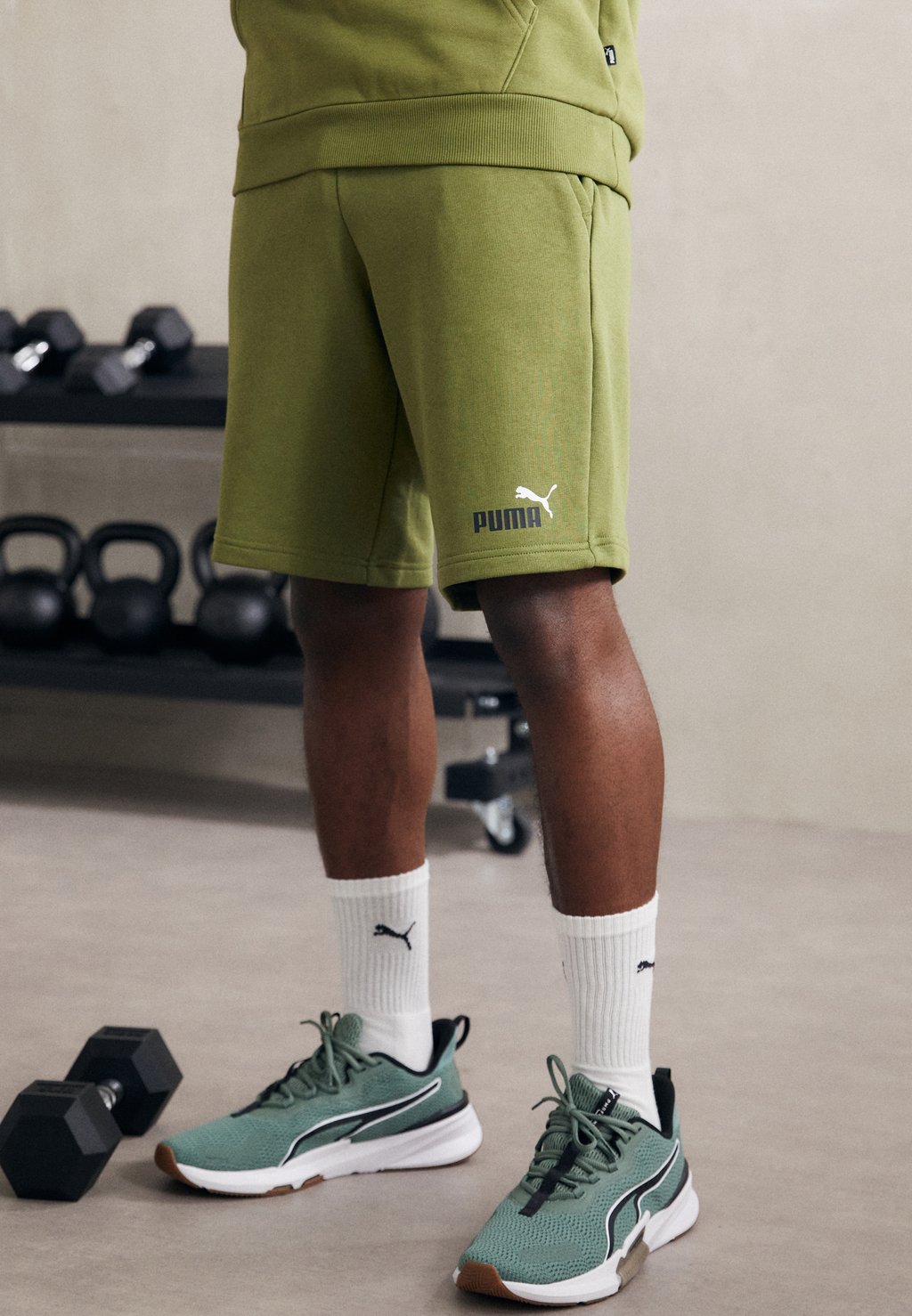 Спортивные шорты Puma, оливково-зелёные спортивные туфли на шнуровке mtng оливково зелёные