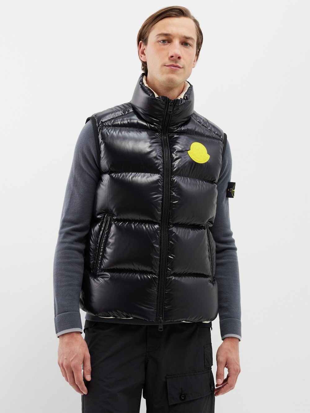 

Стеганый пуховый жилет с нашивкой-логотипом sumido Moncler, черный