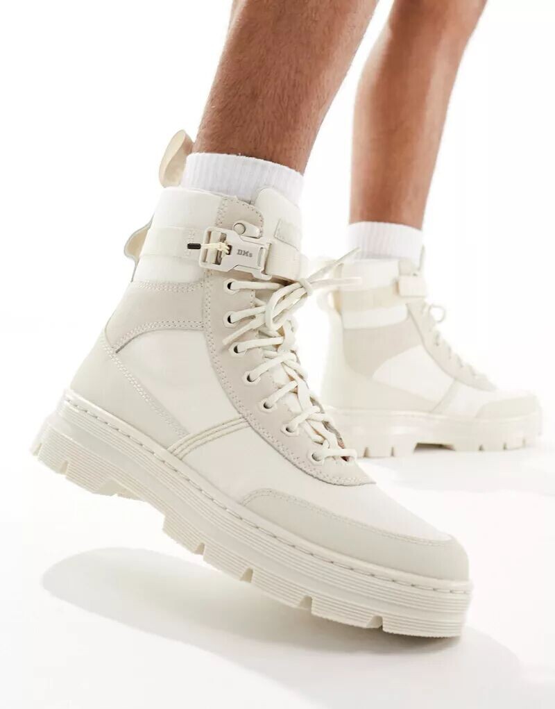 

Белые ботинки Dr Martens Combs Tech