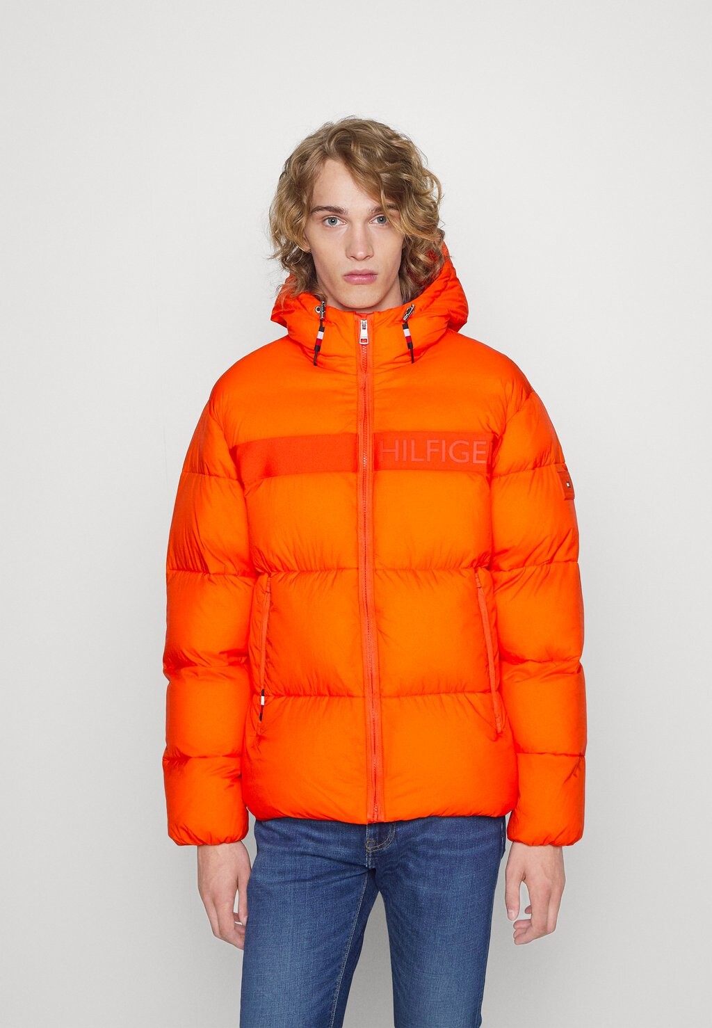 

Зимняя куртка Tommy Hilfiger