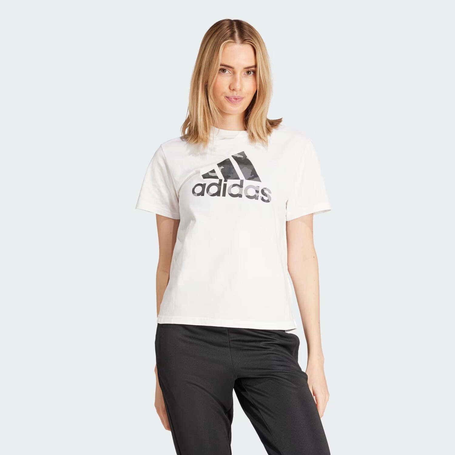 

Футболка с камуфляжным рисунком Adidas, цвет White