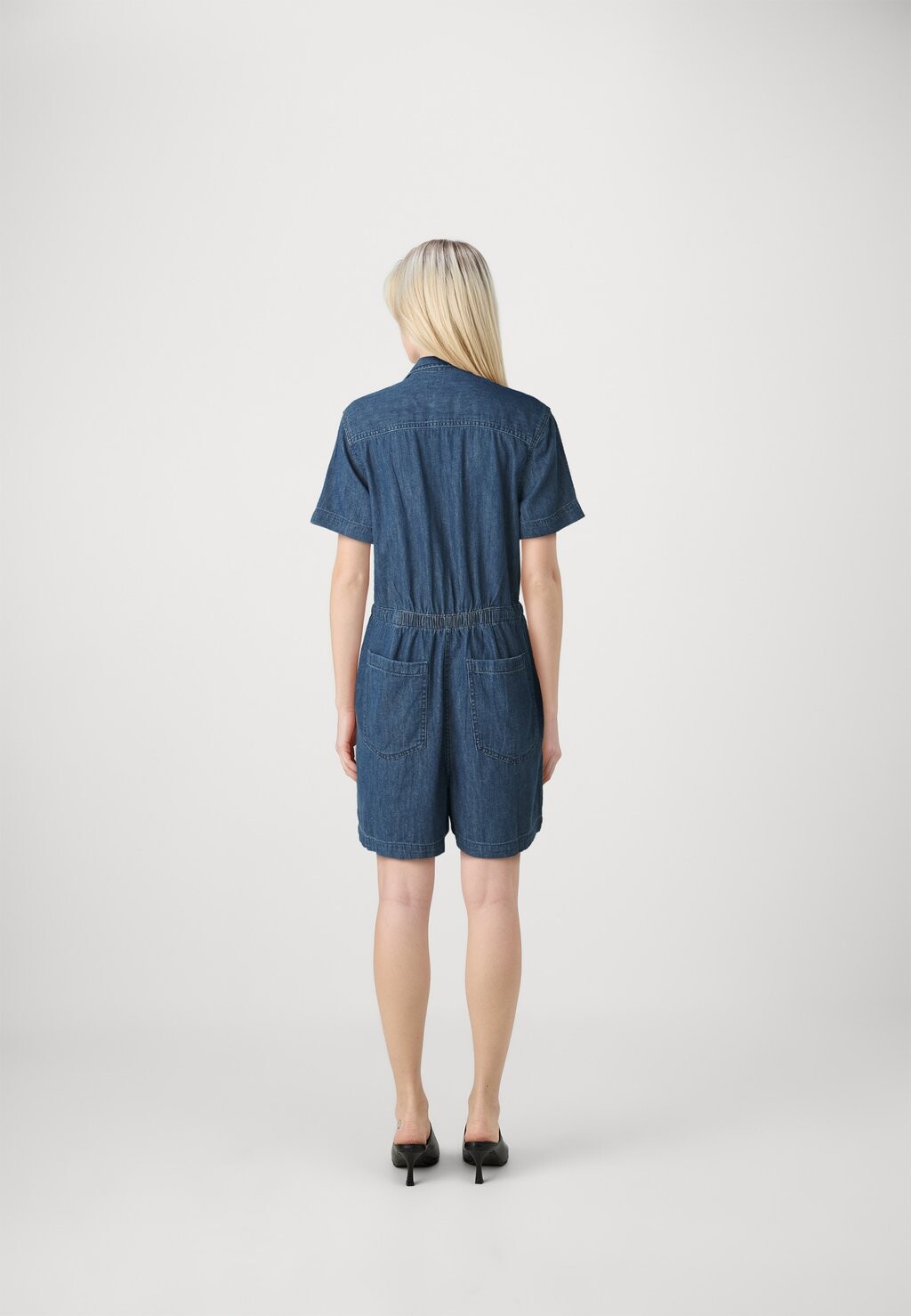 

Комбинезон GAP, синий деним Utility Romper