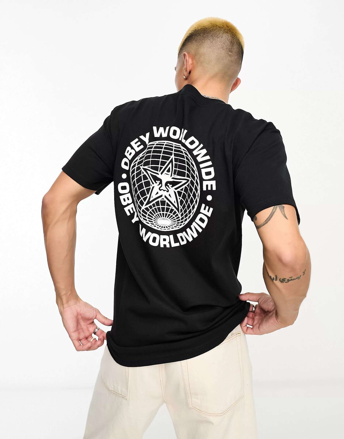 

Черная футболка Obey World Global Globe, Черный