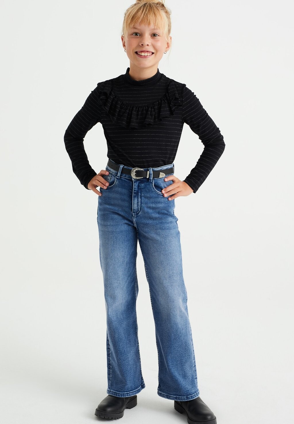 

Футболка с длинным рукавом We Fashion WE Fashion, черный