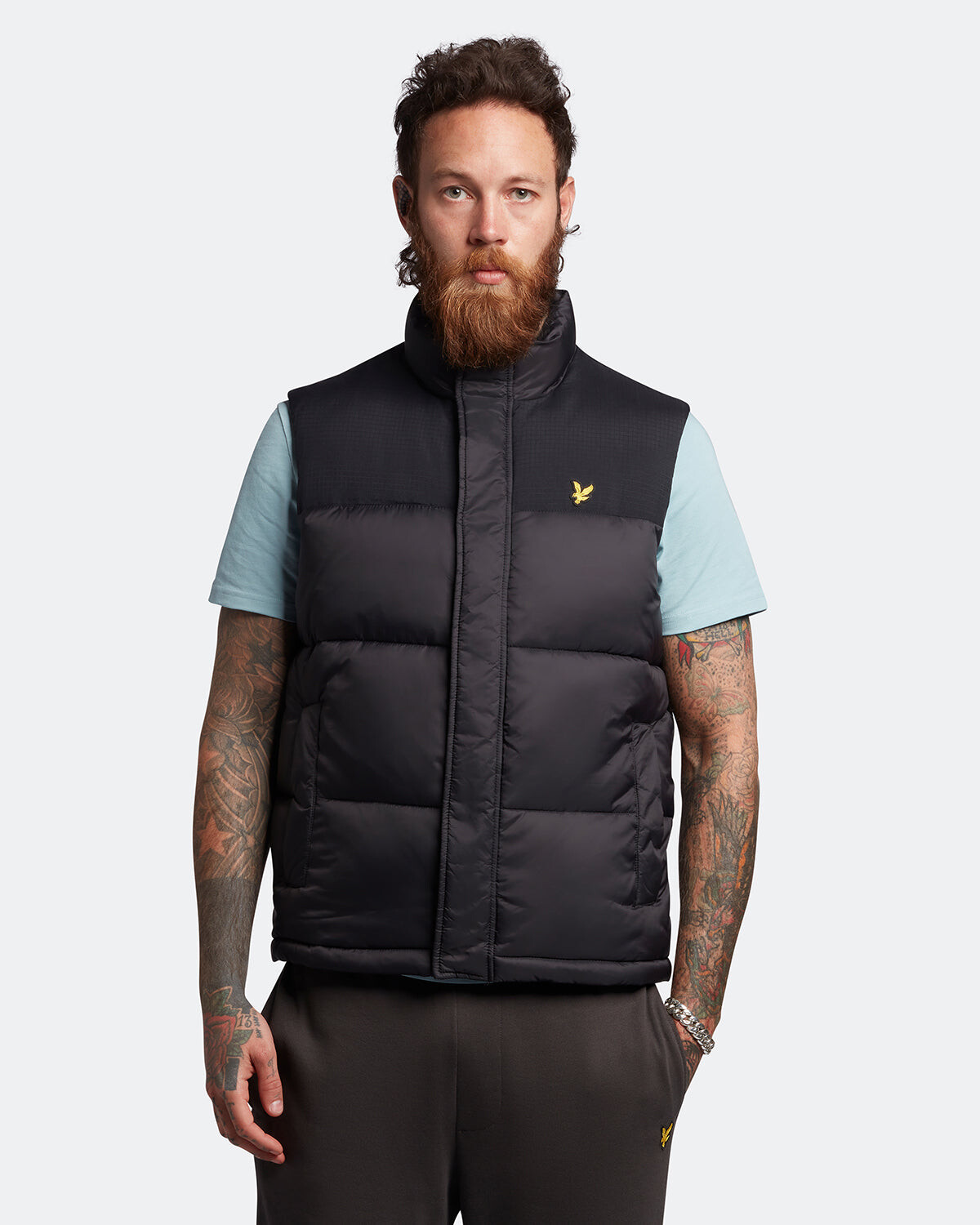 

Жилет-Матлас в нуаре Lyle & Scott, черный
