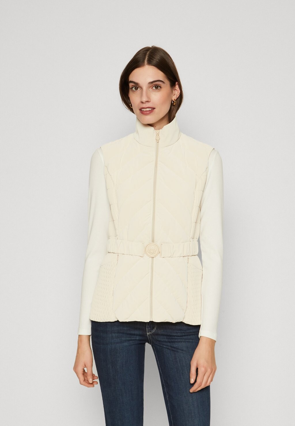 

Жилет CASSANDRA BELTED Guess, крем