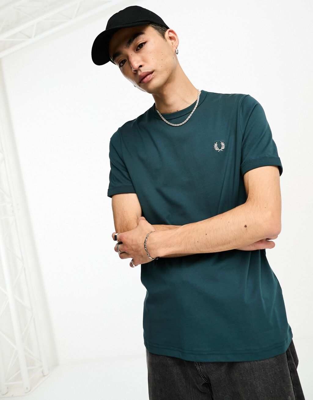 

Голубая футболка с логотипом Fred Perry