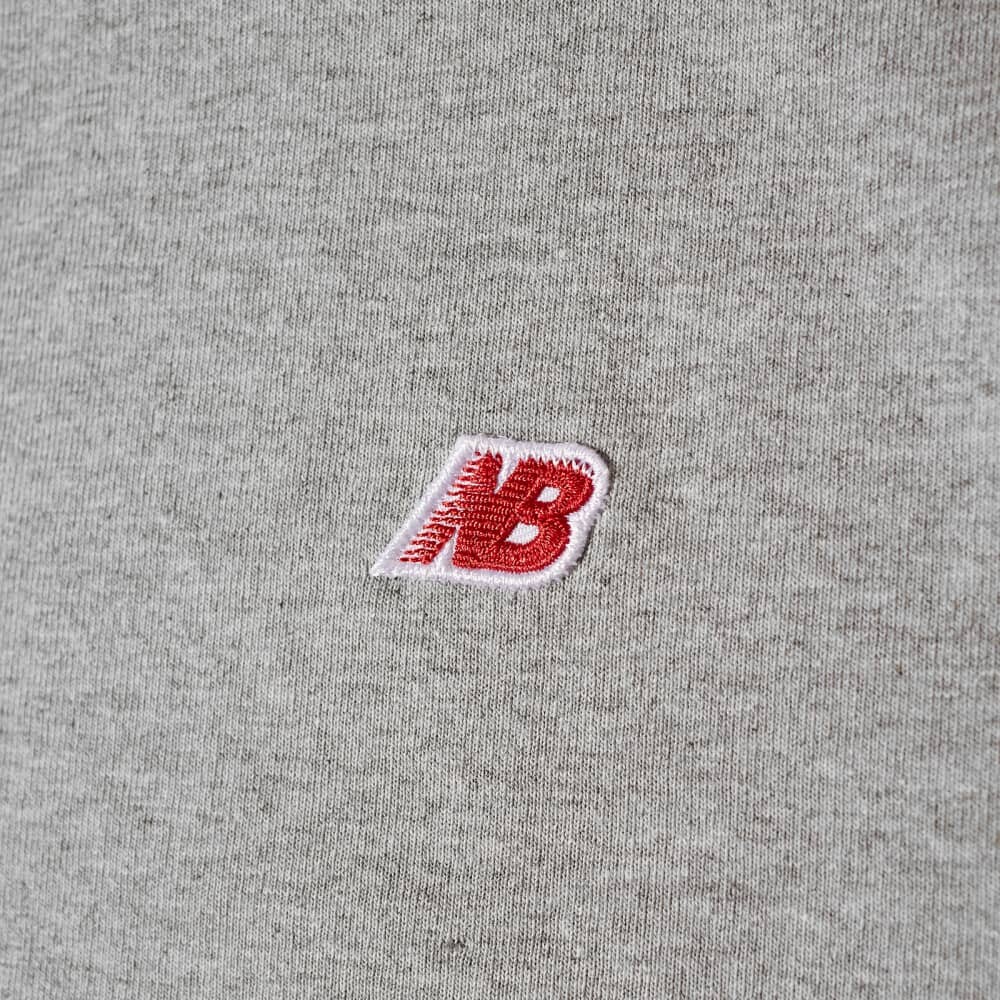 

Футболка New Balance с длинными рукавами, сделанная в США