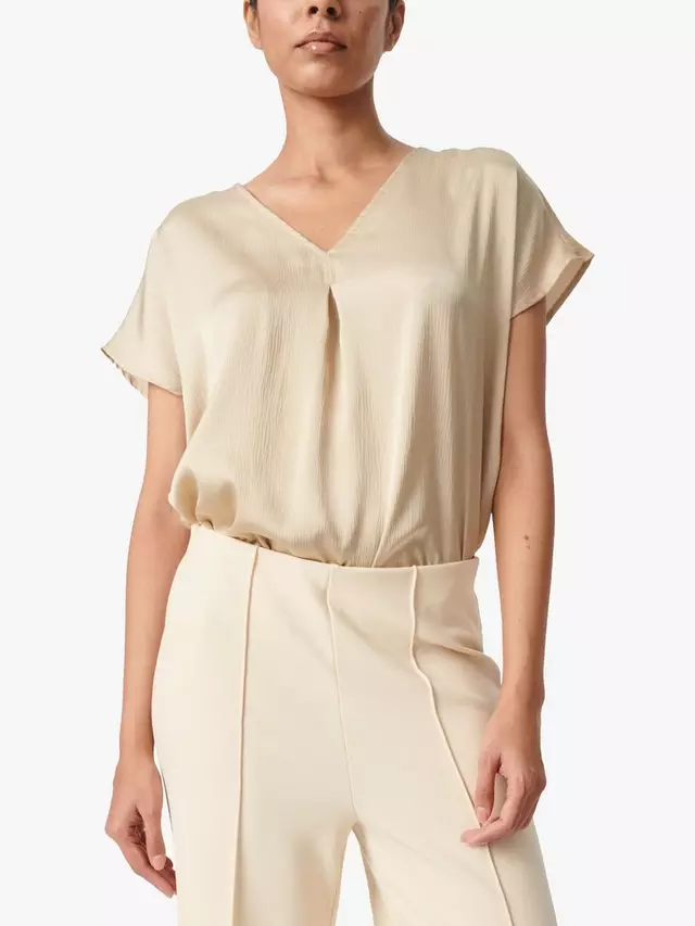

Блуза Soaked In Luxury Ioana Marija Short Sleeve V-Neck, цвет fields/of/rye