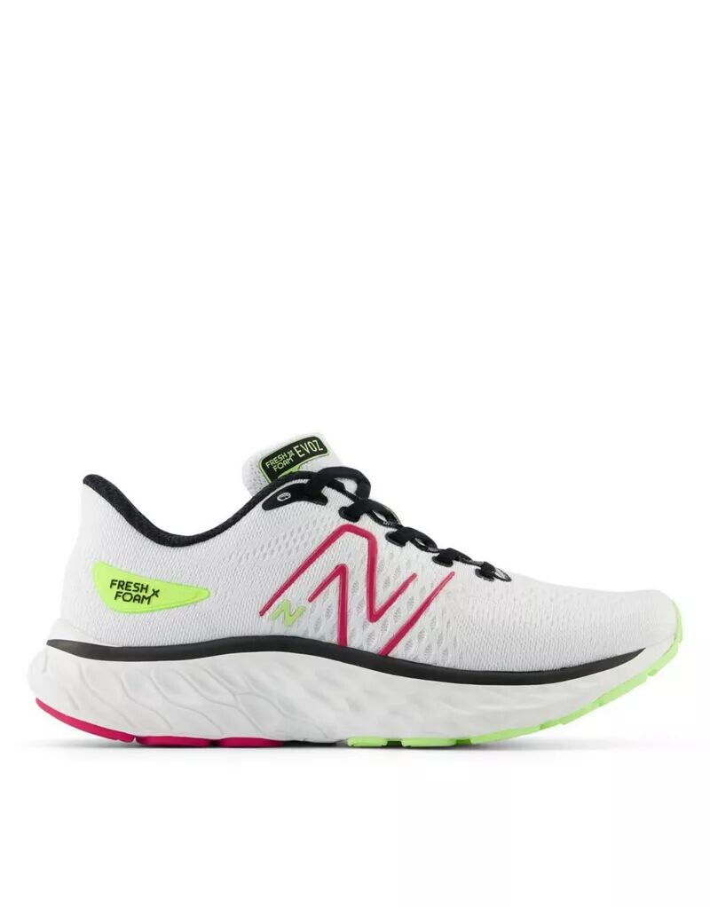 

Белые кроссовки New Balance Fresh Foam X Evoz V3