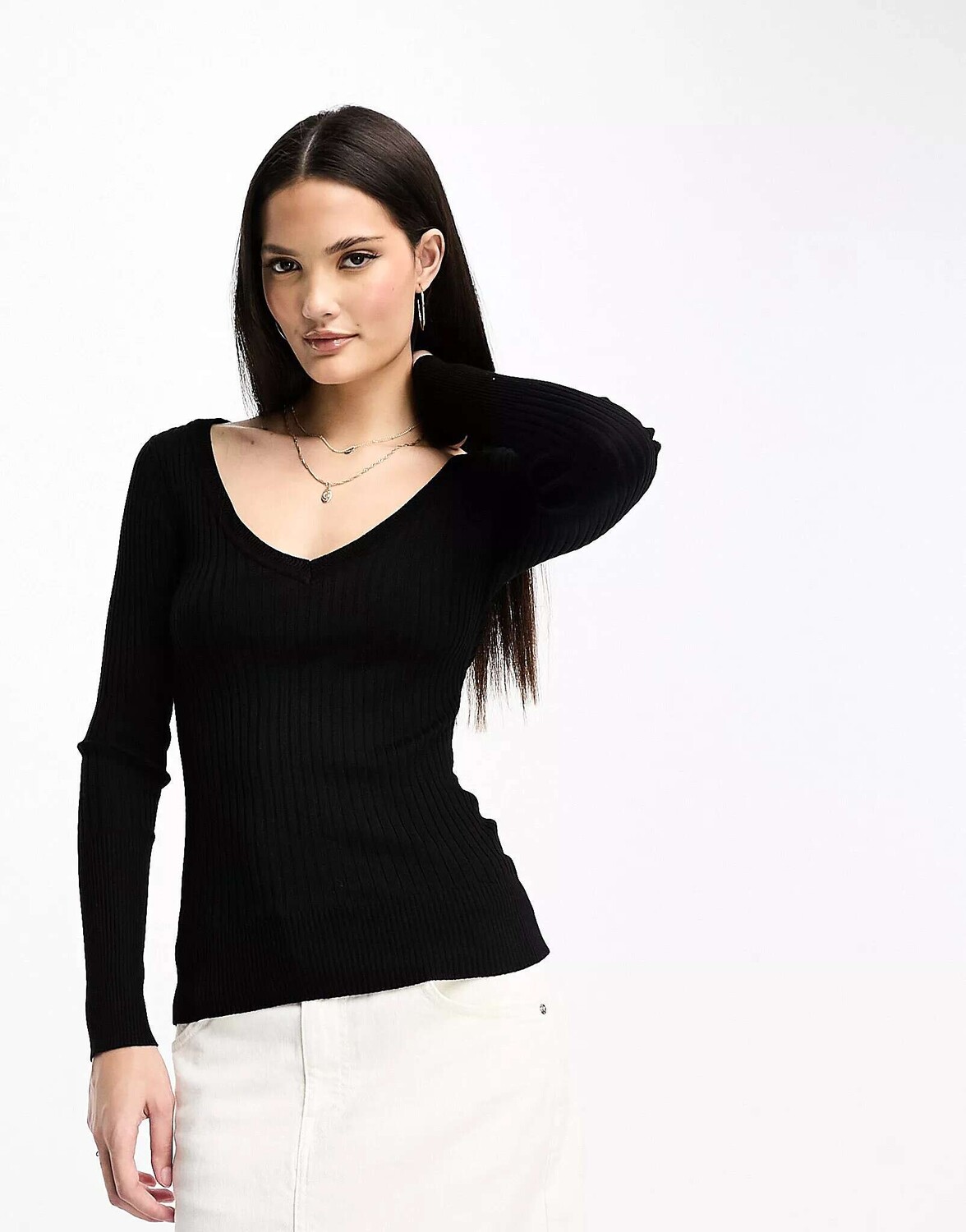 

Черный вязаный топ Stradivarius с v-образным вырезом