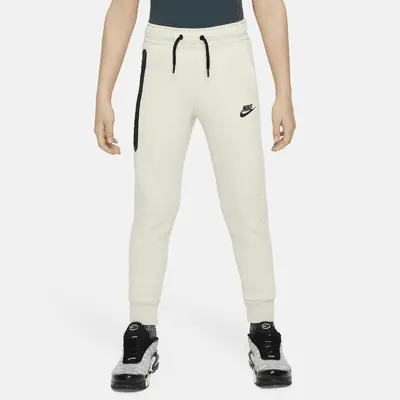 

Брюки Nike Sportswear Tech Fleece, цвет Sea Glass/Black/Black