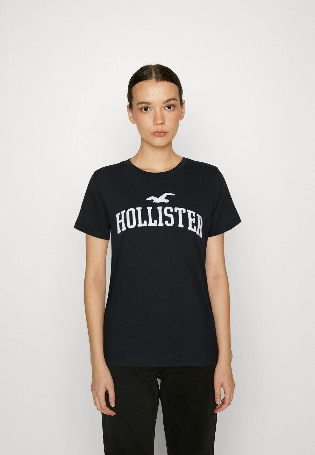 

Футболка с принтом Hollister Co., черный