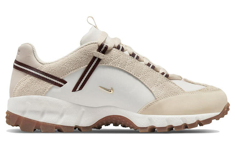 

Кроссовки женские Nike Air Humara LX Jacquemus, бежевый