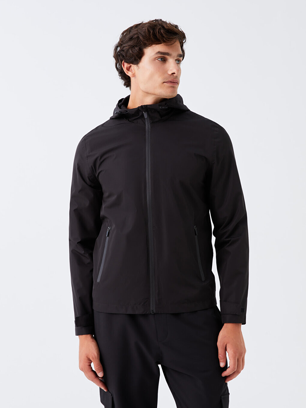 

Стандартный мужской плащ с капюшоном LCW Active, новый черный