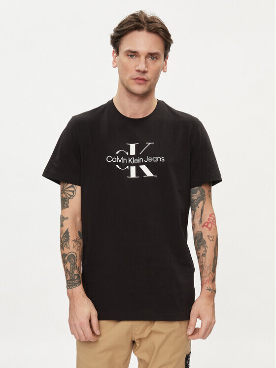 

Футболка стандартного кроя Calvin Klein, черный