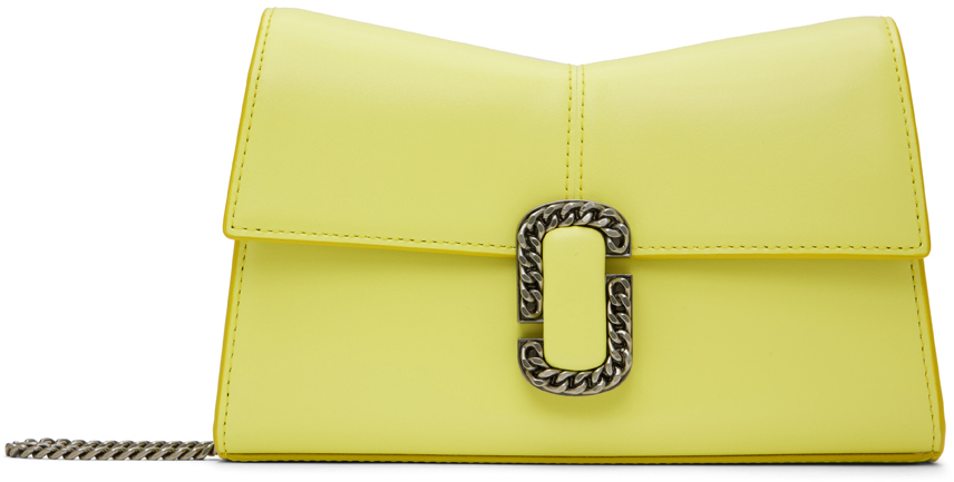 цена Желтая сумка 'The St. Marc Chain Wallet' Marc Jacobs