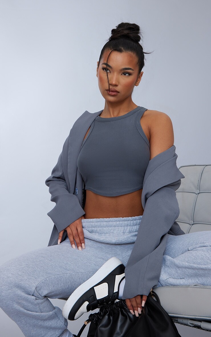 

PrettyLittleThing Темно-серый укороченный топ Soft Touch Racer