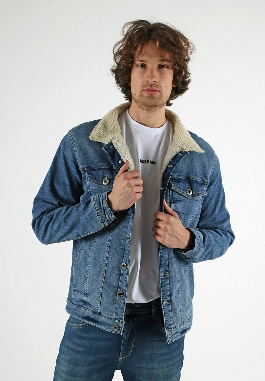 

Джинсовая куртка JAMES Miracle of Denim, цвет blau