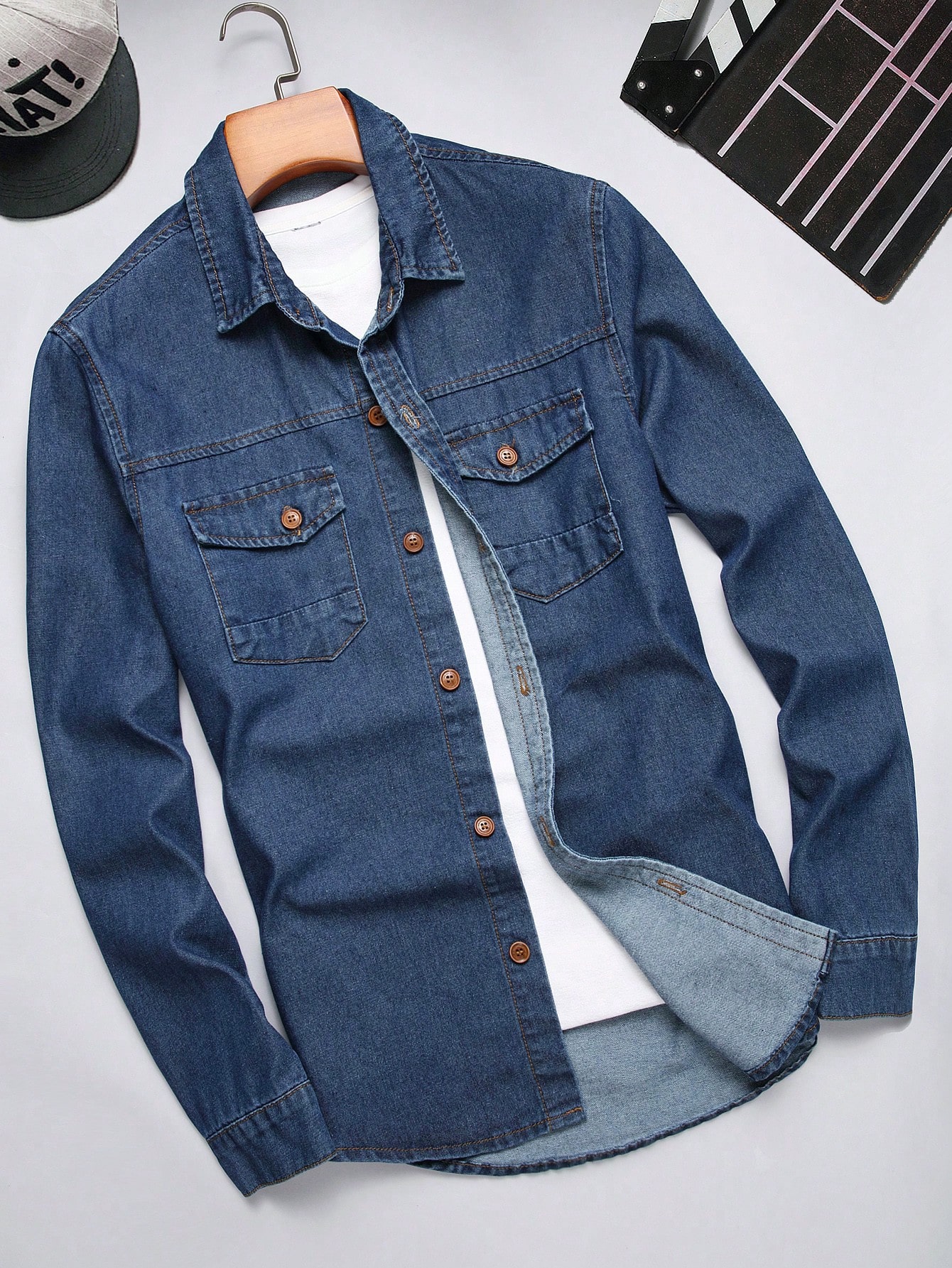Мужская джинсовая рубашка с длинными рукавами и карманами на клапане Manfinity Homme, синий джинсовая рубашка мужская с длинным рукавом модная повседневная джинсовая куртка винтажная рубашка из денима весна осень