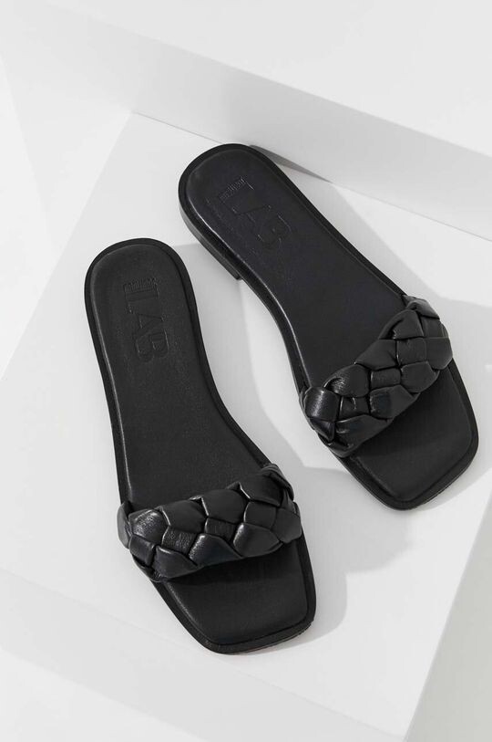 

Кожаные шлепанцы Answear Lab, черный