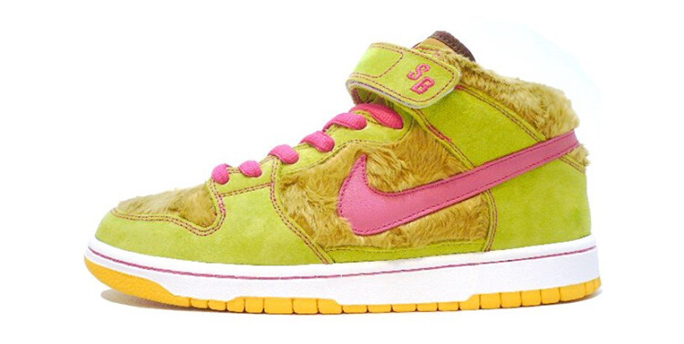 

Nike Dunk SB Mid Mama Bear
