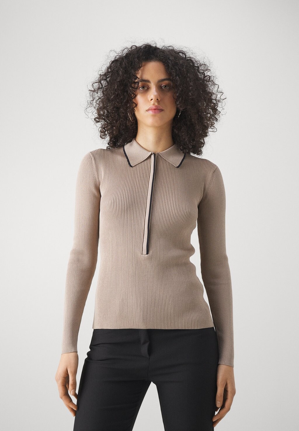 

Джемпер RIVERSBBJOHANIA KNIT BLOUSE Bruuns Bazaar, серый