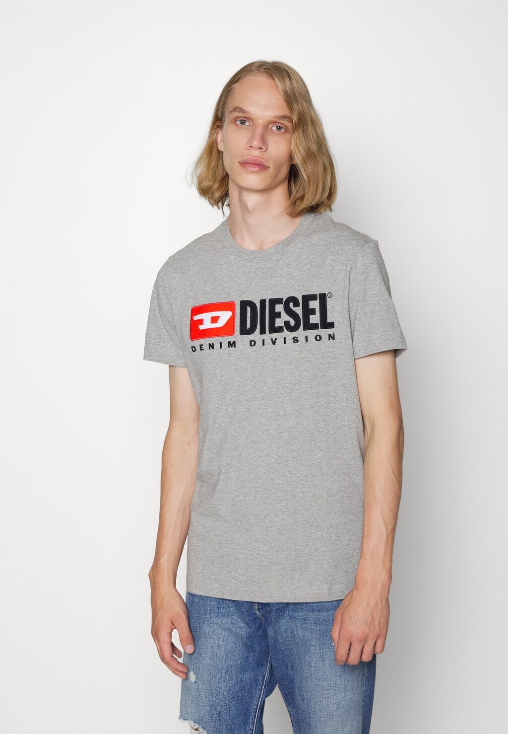 

Футболка с принтом Diesel, серый