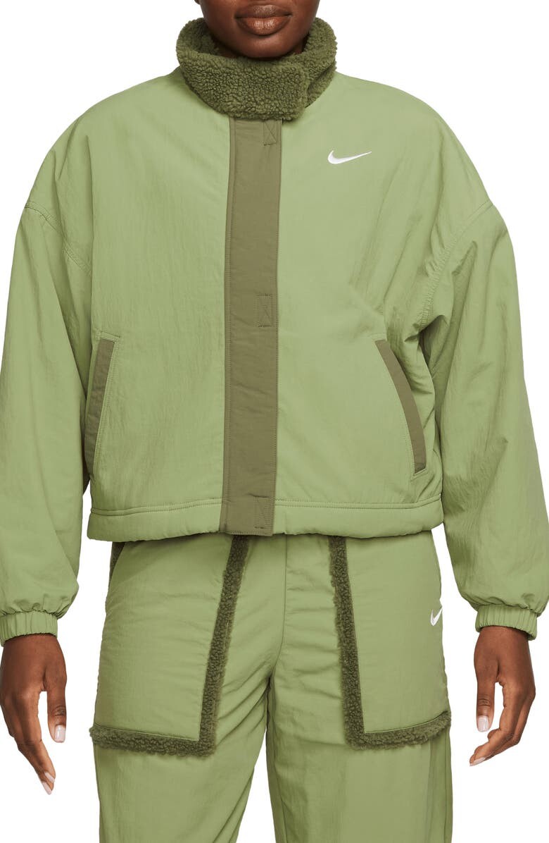 

Спортивная куртка с подкладкой из искусственного меха NIKE