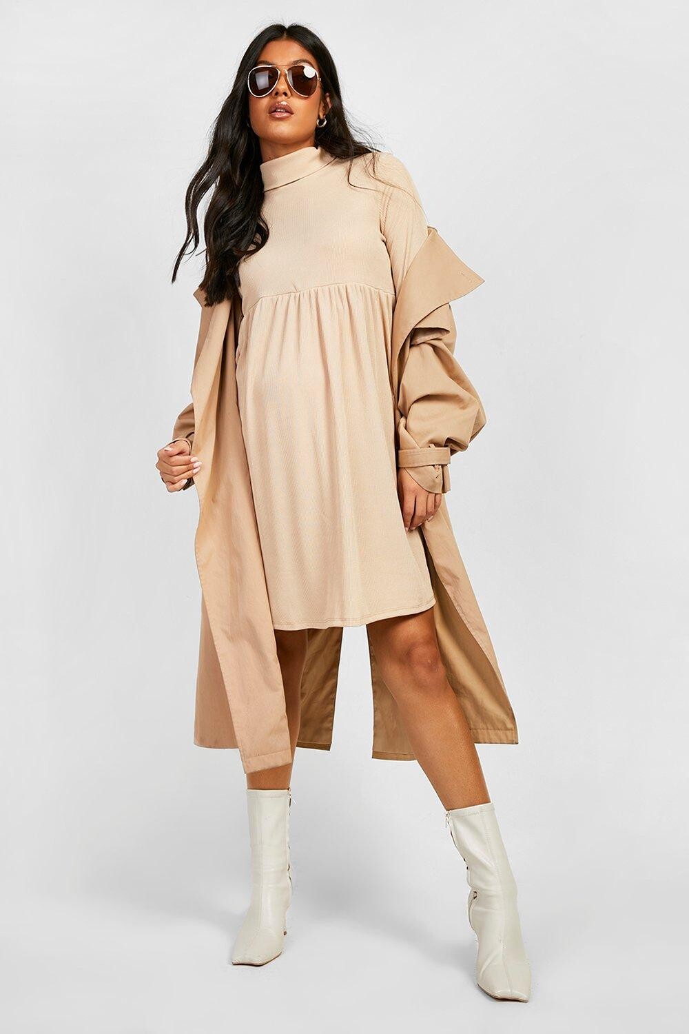 

Свободное платье с высоким воротником для беременных boohoo, бежевый