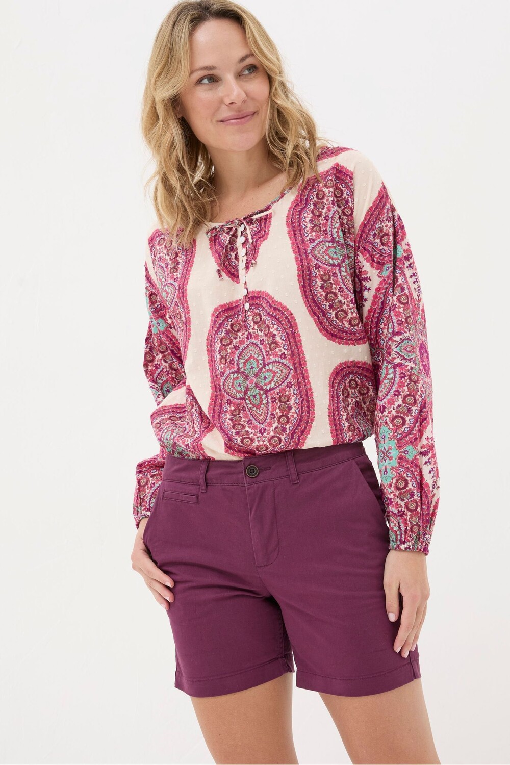

Шорты чинос Fatface Padstow Fat Face, фиолетовый