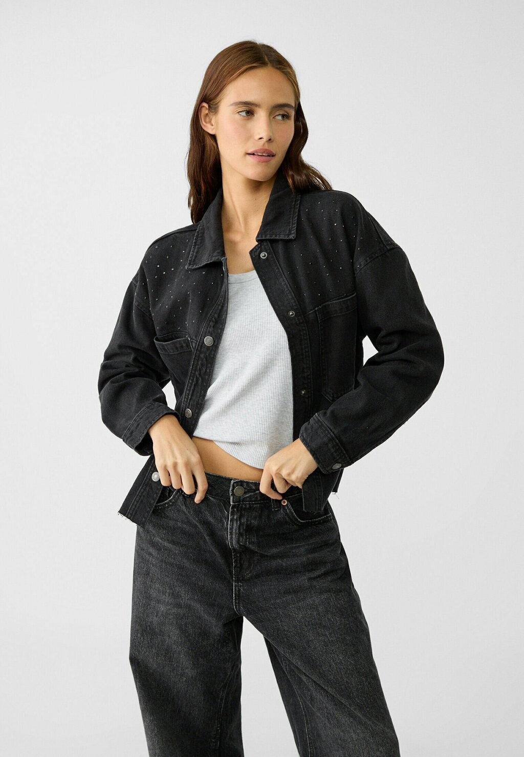 

Джинсовая куртка Stradivarius, черный деним