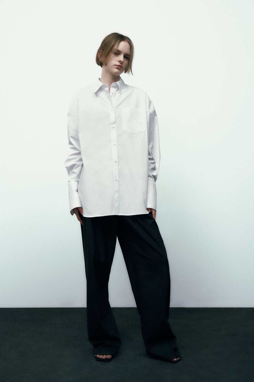 

Рубашка оверсайз ZARA, белый
