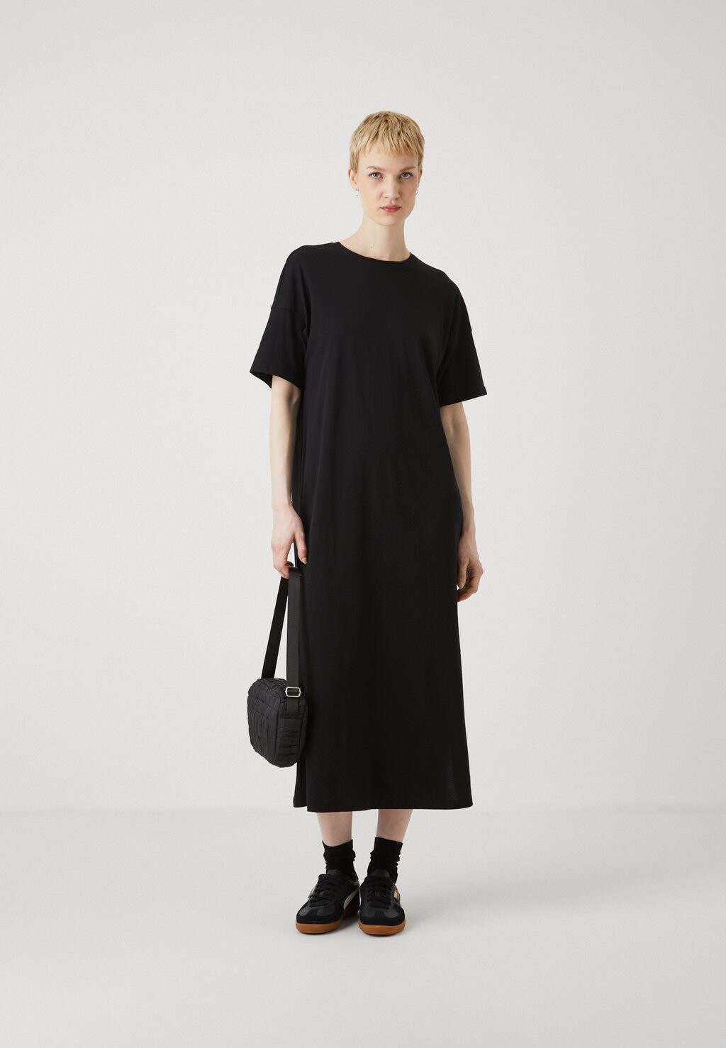 

Платье из джерси Onlmay Life Oversize Dress Tall Only, черное