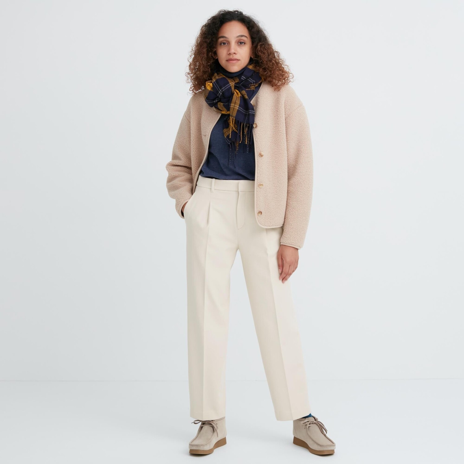 

Зауженные брюки Heat Tech Uniqlo, бежевый