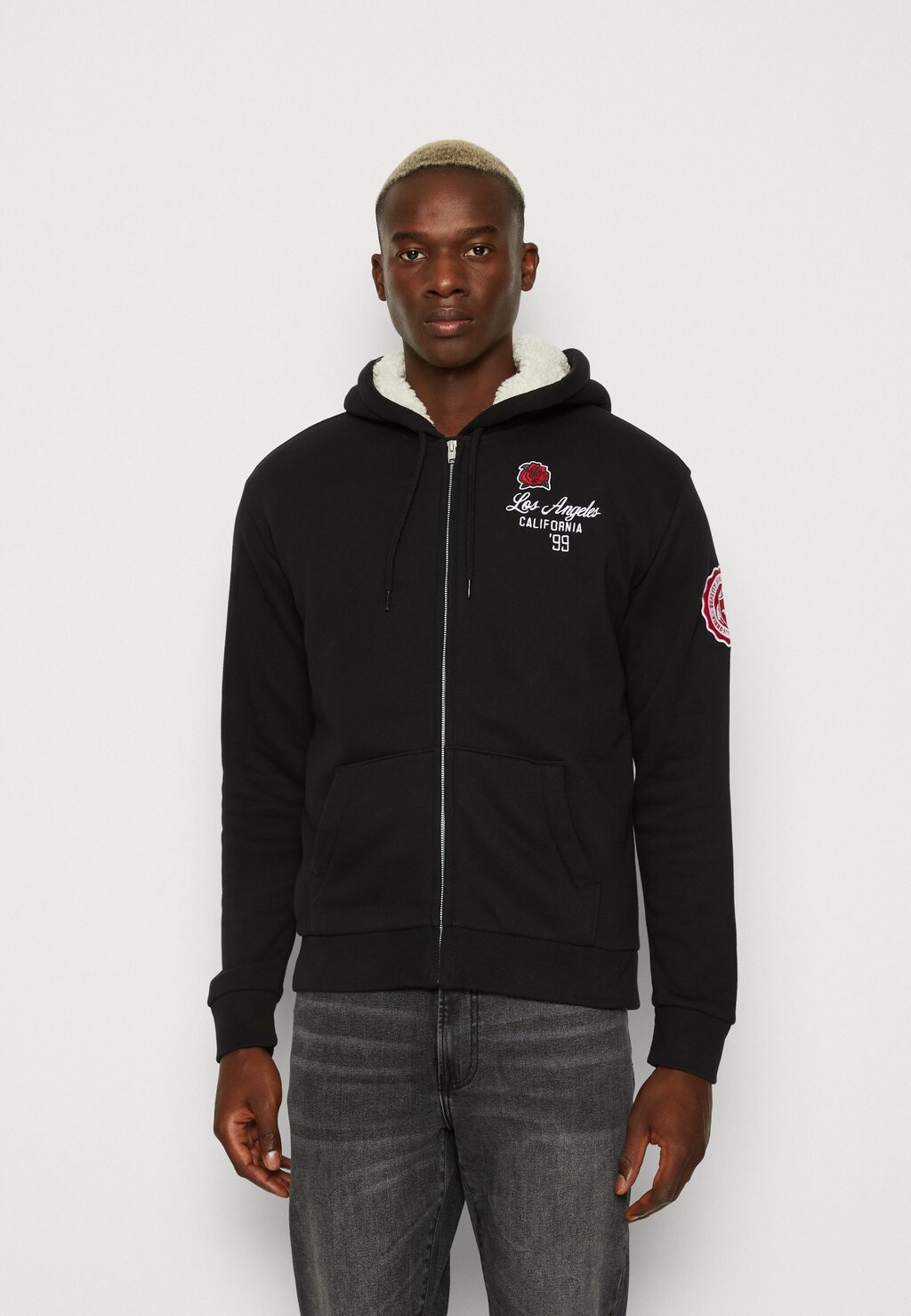 

Легкая куртка Hollister Co., черный