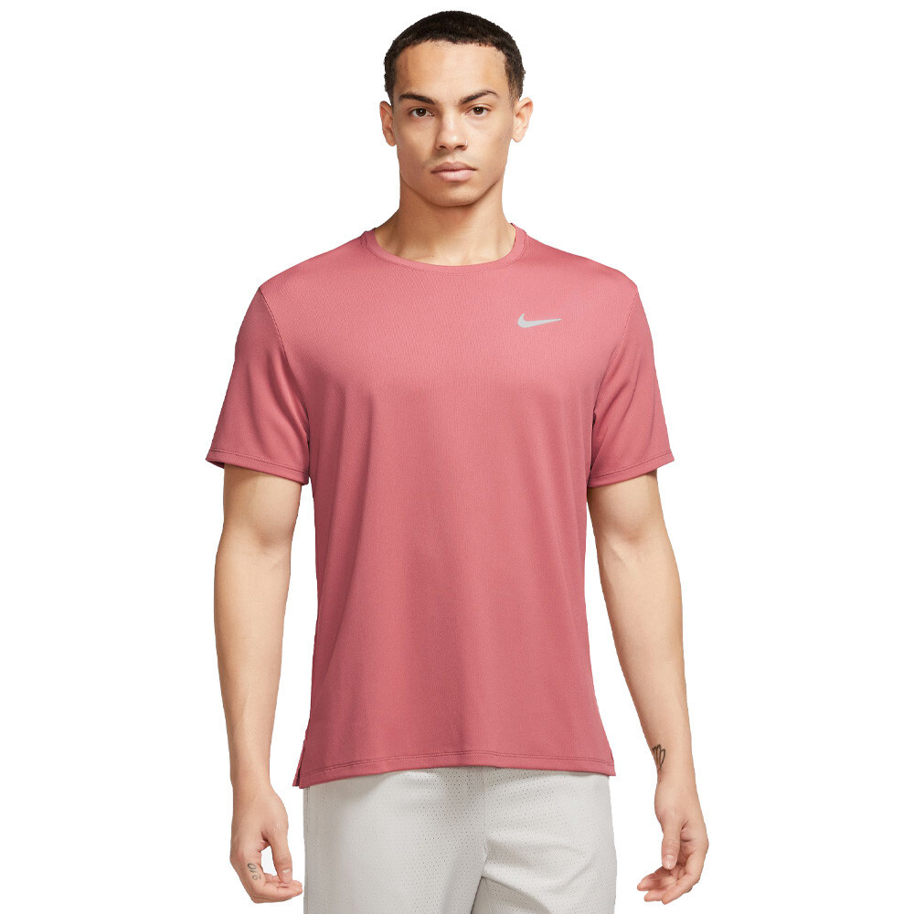 

Спортивная футболка Nike Dri-FIT UV Miler, розовый