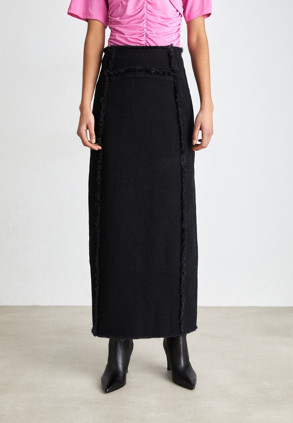 

Юбка джинсовая Catiagz Long Skirt Gestuz, черный