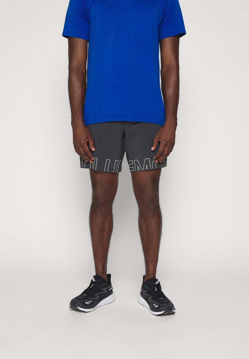

Спортивные шорты lululemon