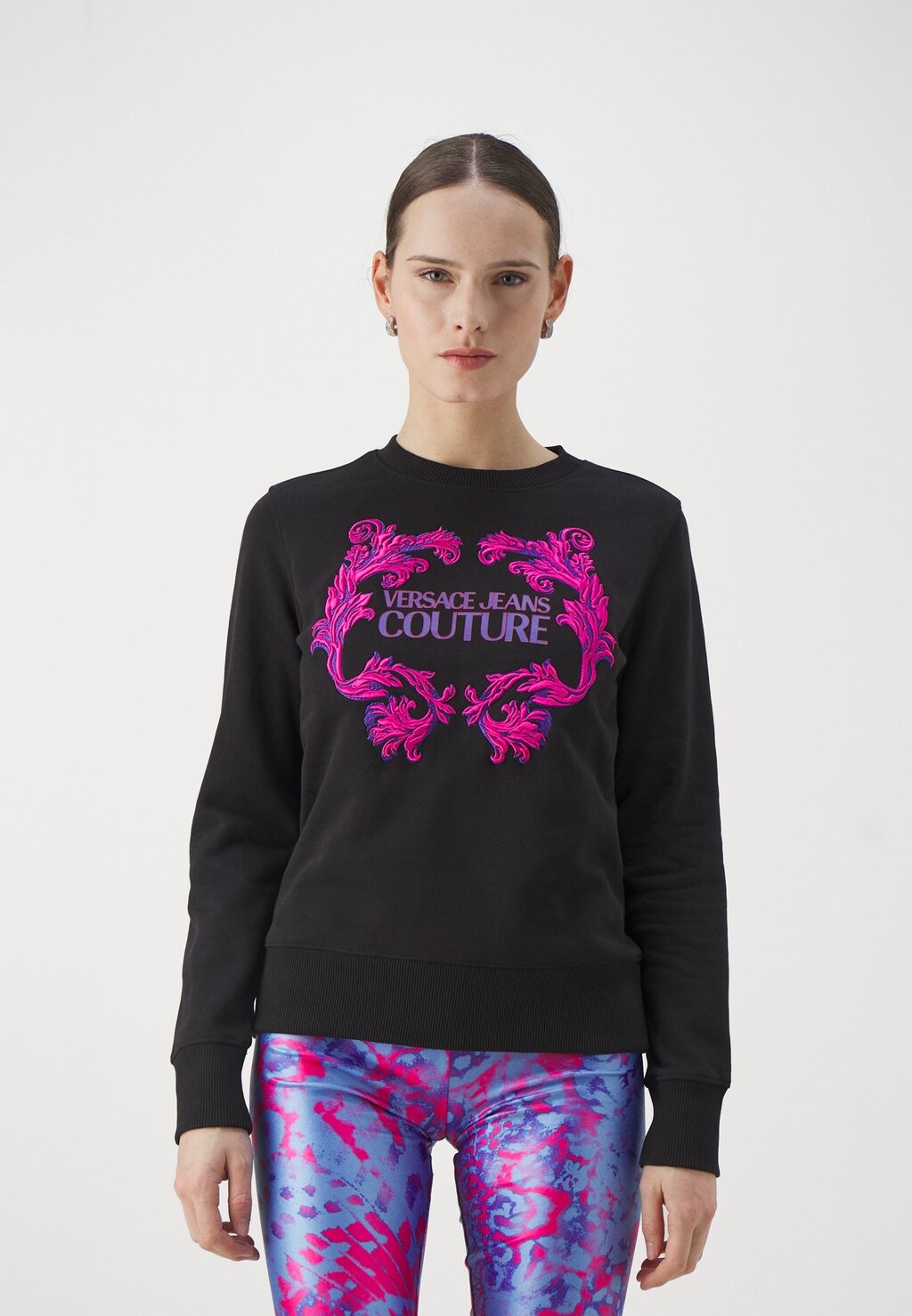 

Толстовка LOGO BAROQUE Versace Jeans Couture, черный