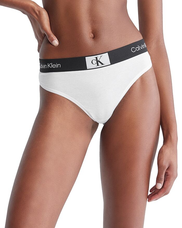 

1996 Современные стринги Calvin Klein, белый