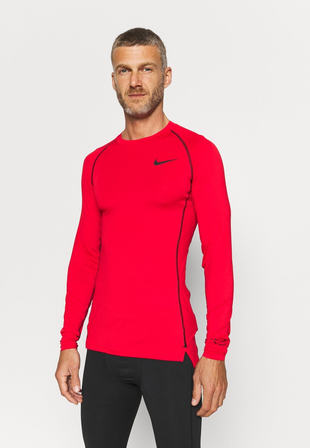 

Футболка Nike