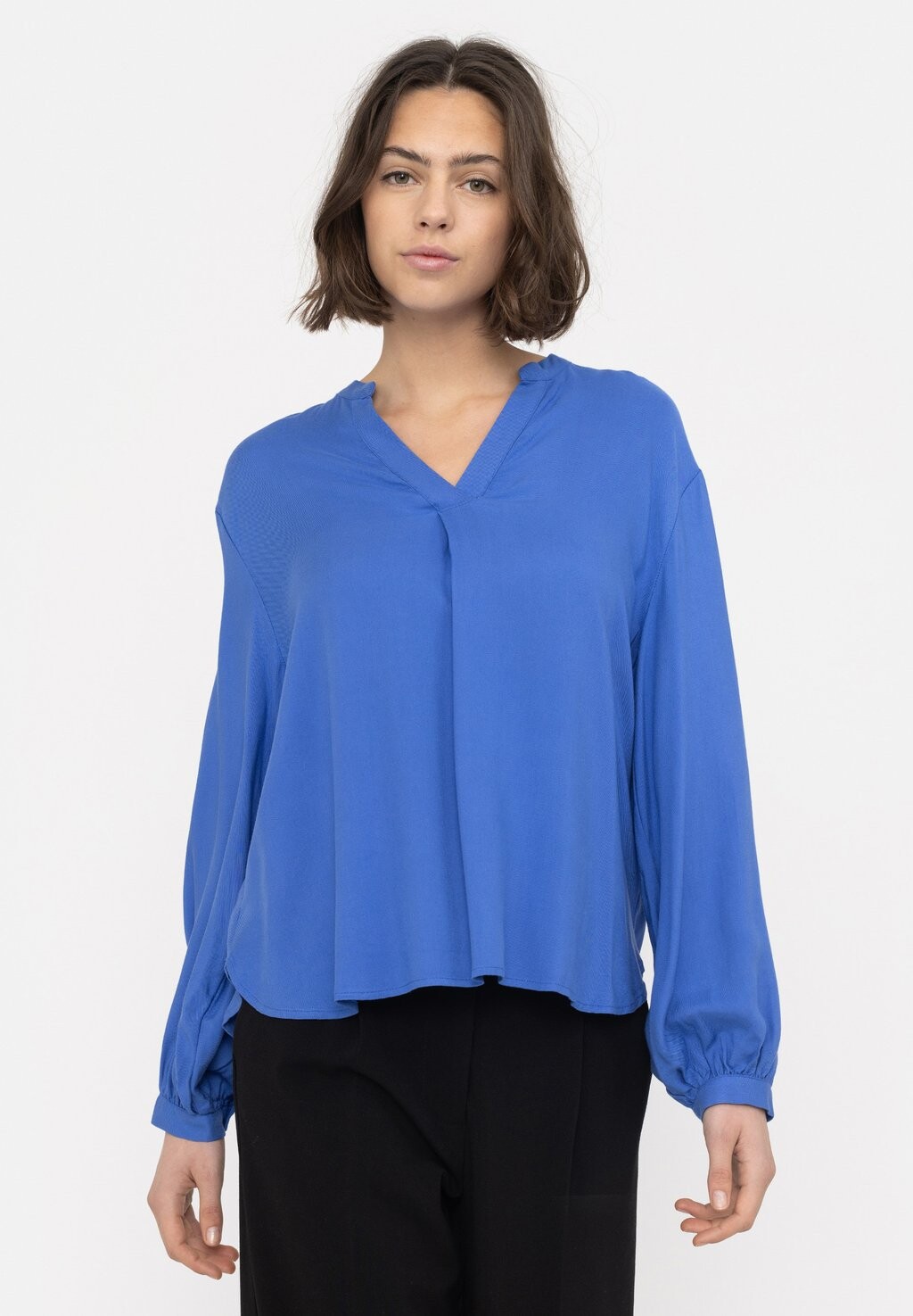 

Блузка SRTATUM V-NECK Soft Rebels, ампаро синий