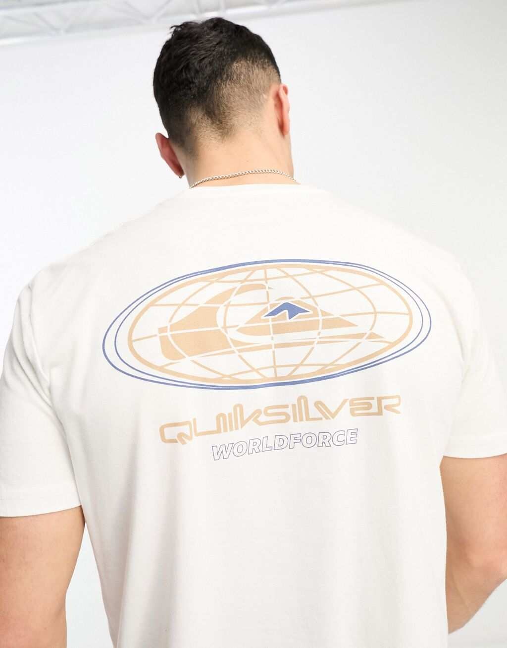 

Белая футболка Quiksilver on the Grid