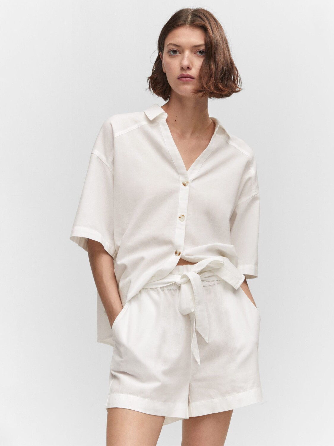 

Рубашка с коротким рукавом Mango Lina Oversize, белая