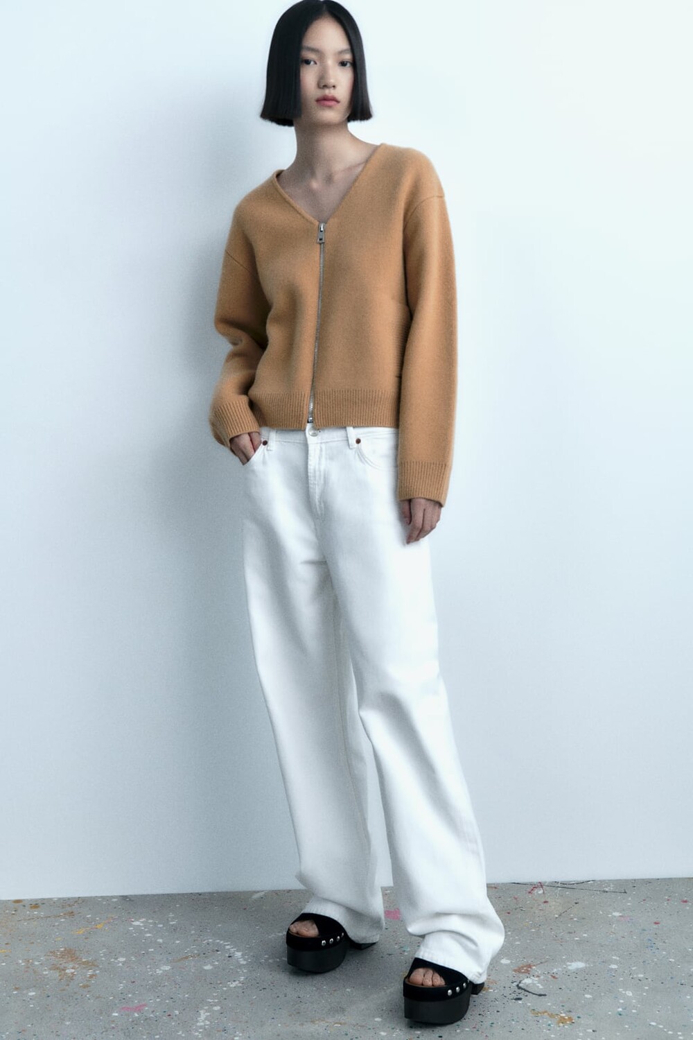 

Шерстяной бомбер на молнии ZARA, кэмел