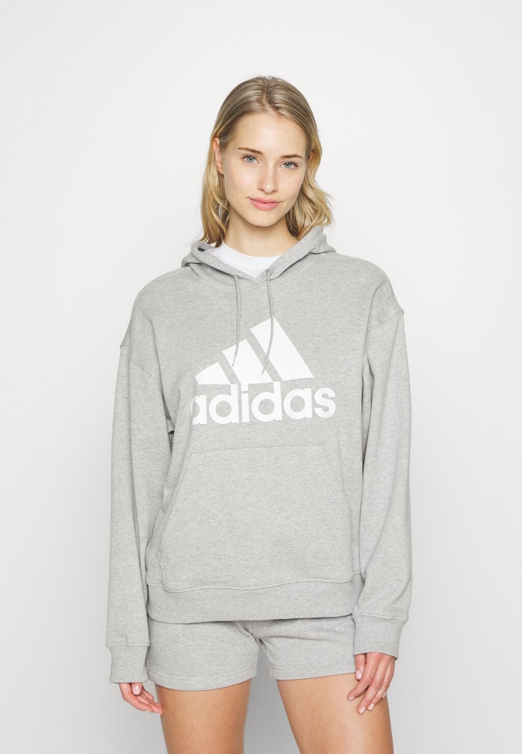 

Толстовка Adidas