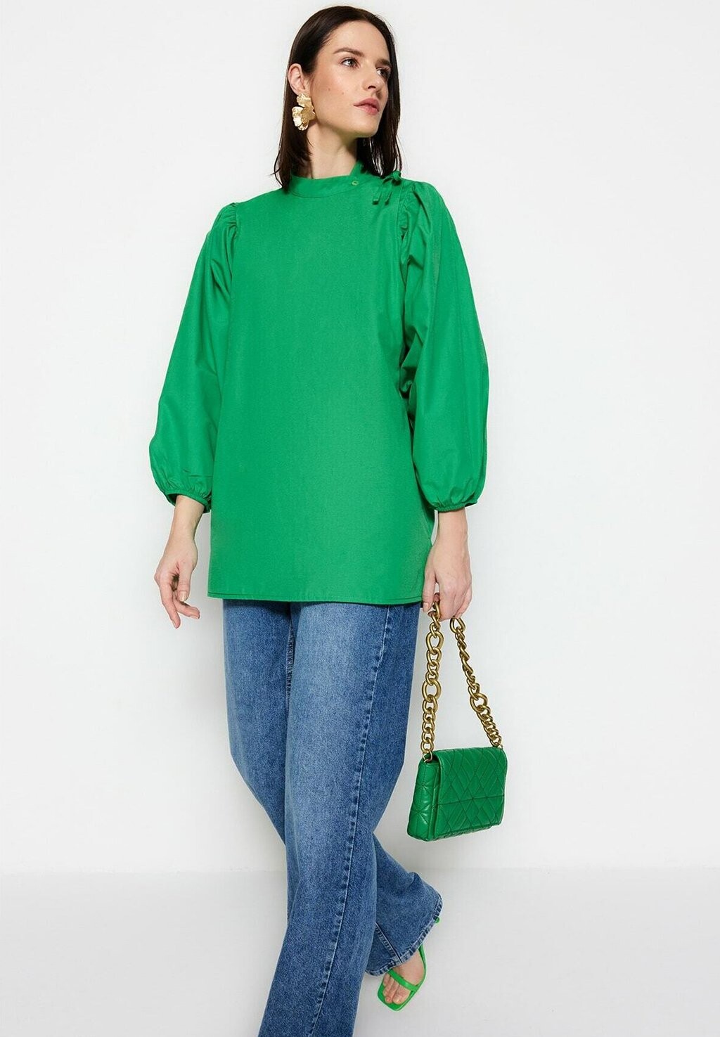 

Блузка Trendyol Modest, зеленый