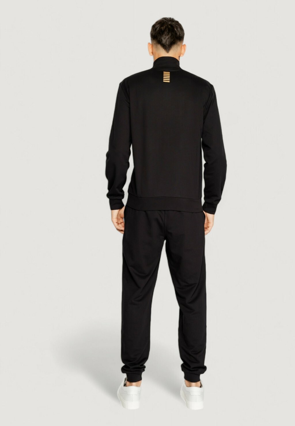 

Спортивный костюм EA7 Emporio Armani, черный